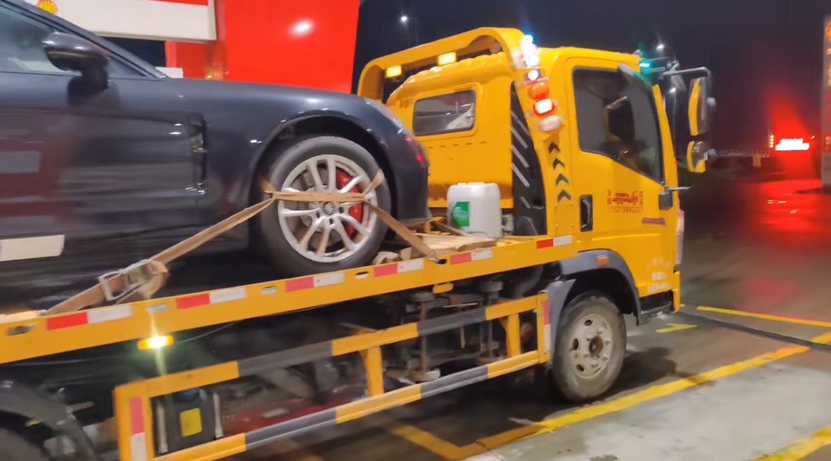 亳州行车途中遇到突发状况该如何呼叫道路救援？
